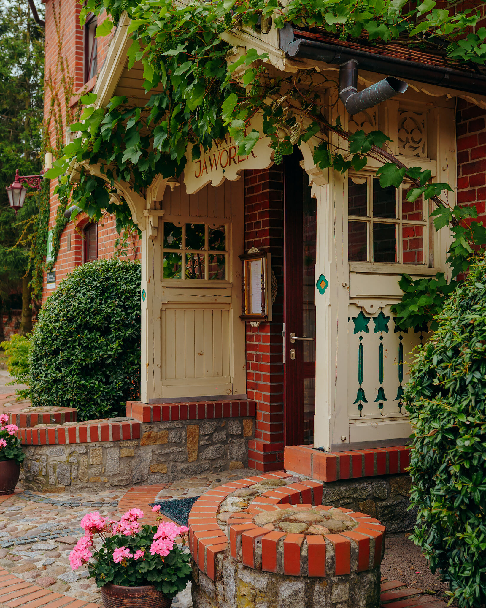 Zwiedzanie Winnic Jaworek z degustacją win dla dwóch osób